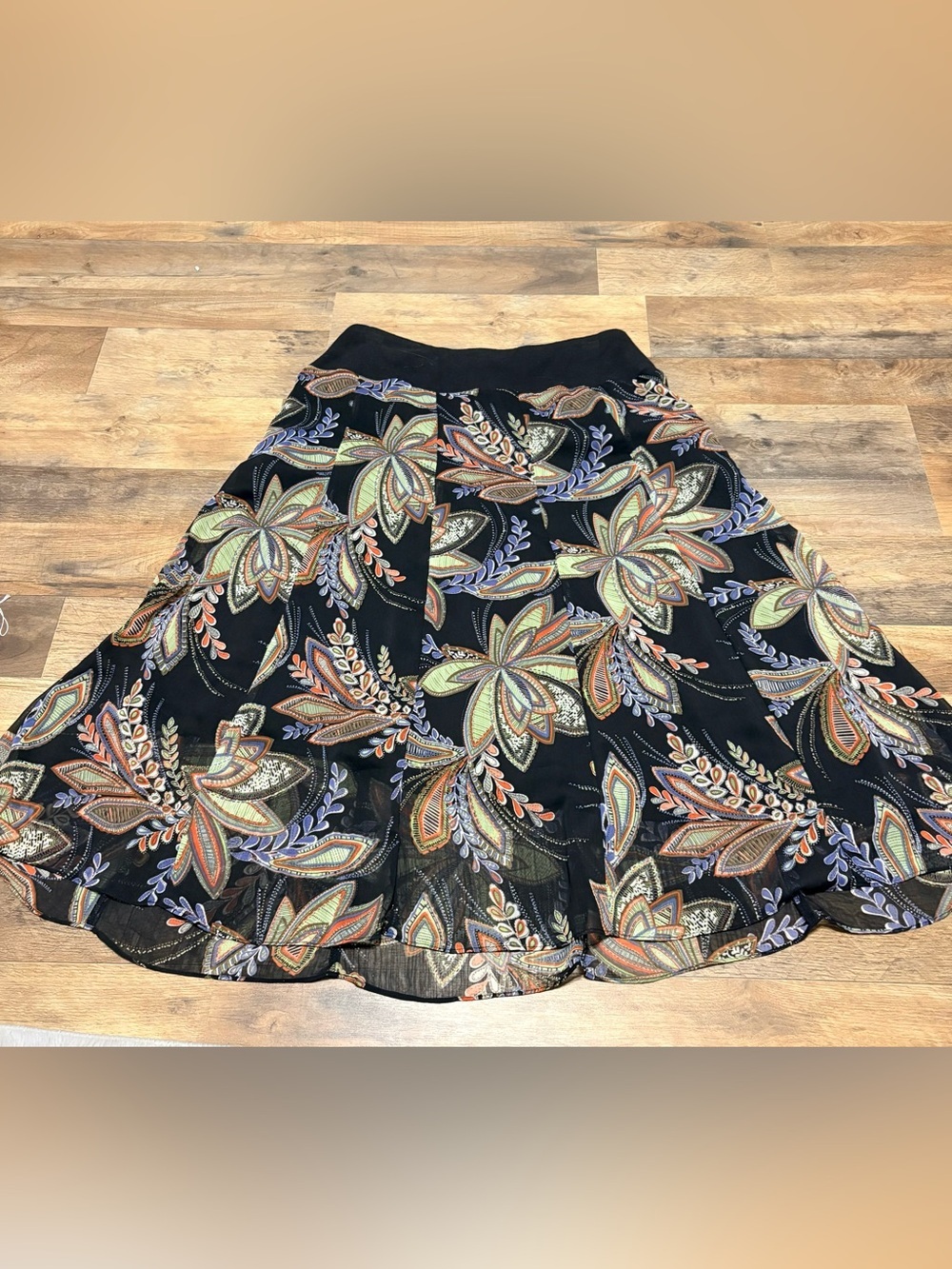 JM Collection Women’s Floral Midi Skirt Size 12 Black Multicolor Lined Pull-On